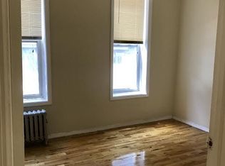 1140 44th Dr APT 8, Long Island City, NY 11101
