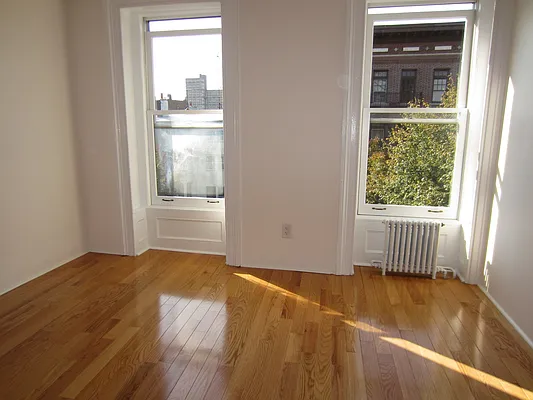 Rented by Aguayo & Huebener Brooklyn | media 20