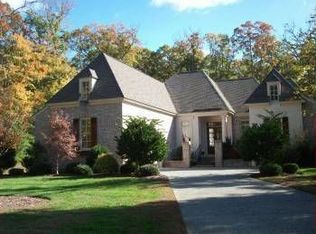 2009 Hornes Lake Rd, Williamsburg, VA 23185