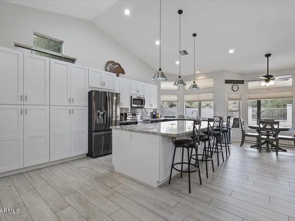 404 E MOUNTAIN SKY Avenue, Phoenix, AZ 85048
