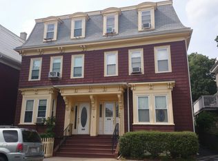 596 E 7th St, South Boston, MA 02127