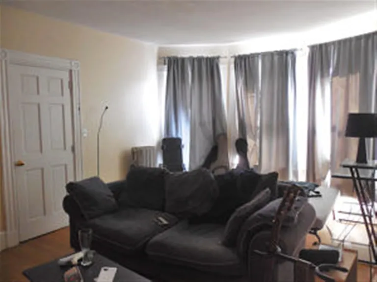 40 Cedar St #2L — Photo 3