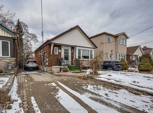 418 O'Connor Dr, Toronto, ON M4J 2W3