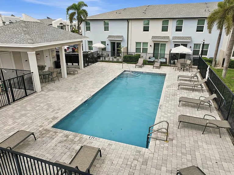 3905 SE Mentmore Ln — Photo 40