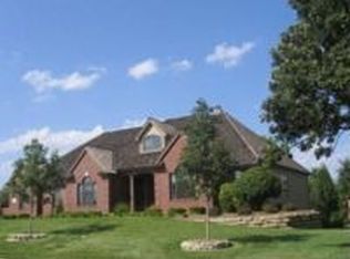 4708 Wimbledon Dr, Lawrence, KS 66047