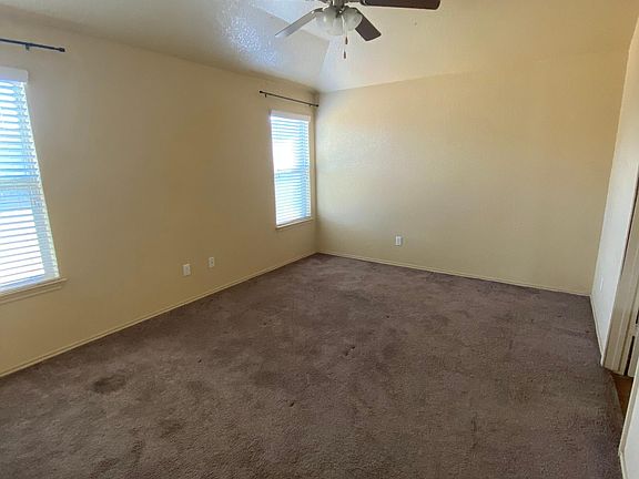 5th image of 2705 Hector Dr