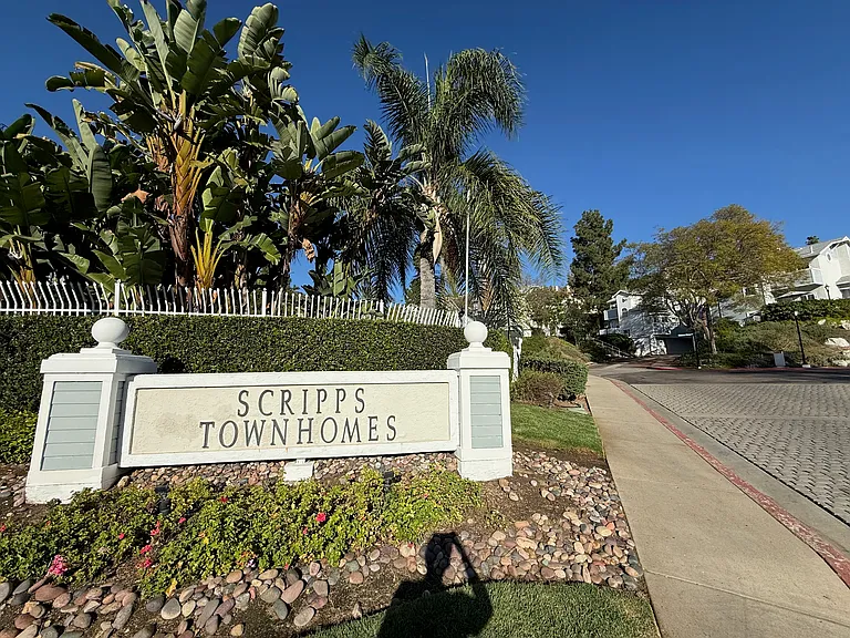 9910 Scripps Vista Way #10 — Photo 11
