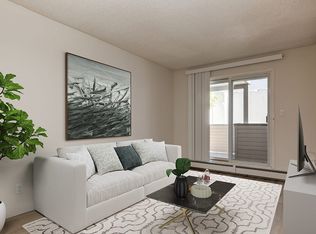 650 Meredith Rd NE #307, Calgary, AB T2E 5A8