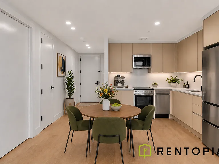 130 Hope St #525N — Photo 1