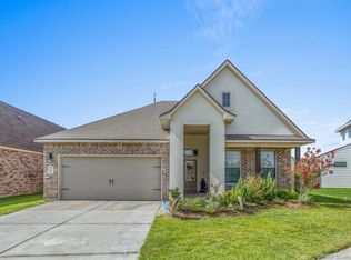 3214 Lake Crest Dr, Lake Charles, LA 70607