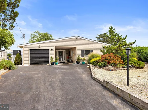 44 N Captains Dr, Little Egg Harbor, NJ 08087