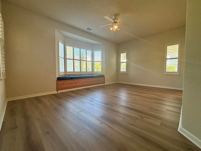 1532 Alton Ln — Photo 20