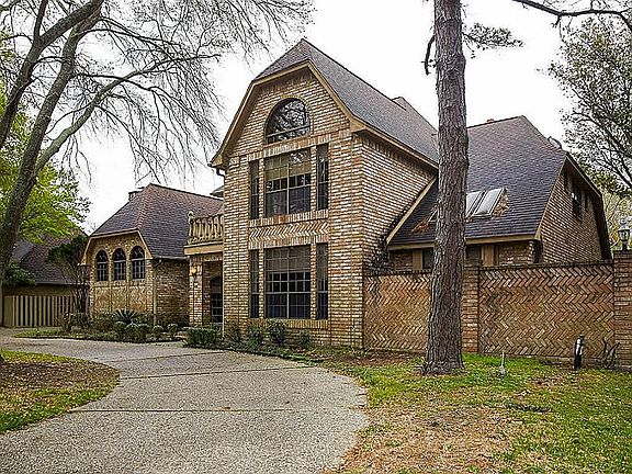3rd image of 15006 Terrace Oaks Dr