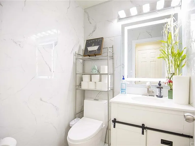 15590 Timberidge Ln — Photo 3
