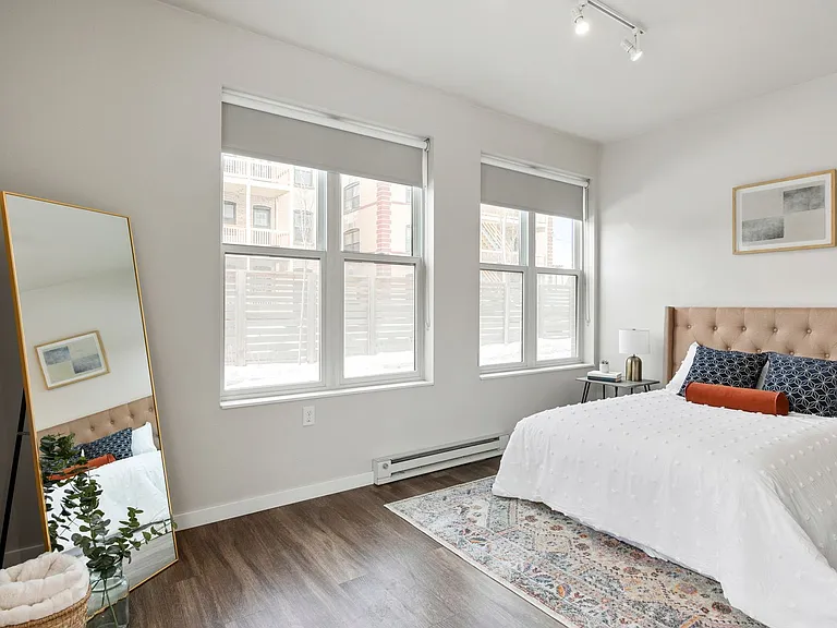 Motiv Apartments — Photo 34