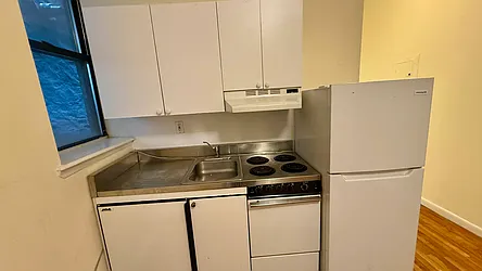 Rented by HOLTON REAL ESTATE INC.