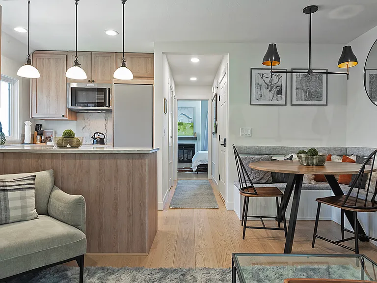 1123 Woodside Ave #1123 — Photo 3