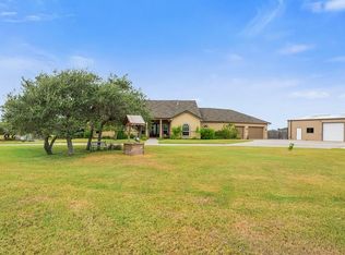 501 Sanctuary Dr, Rockport, TX 78382