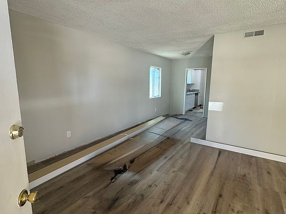 4th image of 615 Amapola Ave APT 1