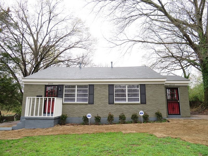 1st image of 2448 Dwight Rd
