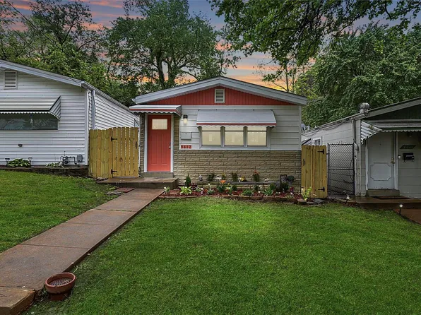 8412 Virginia Ave, Saint Louis, MO 63111