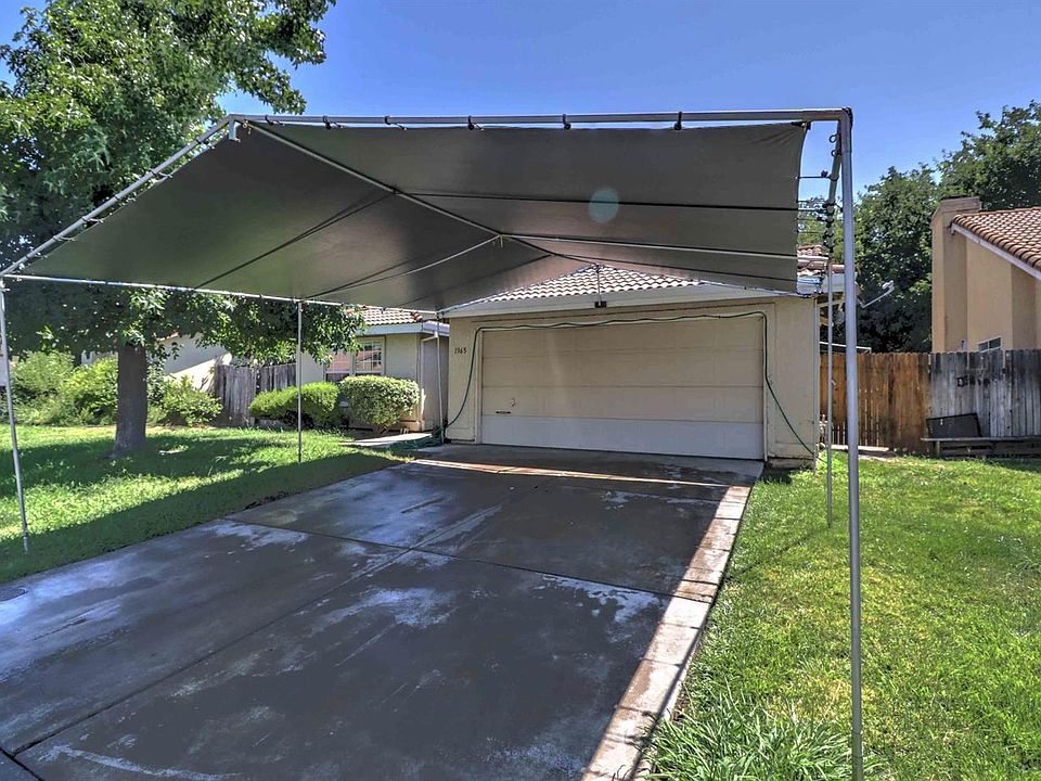 1st image of 1365 Somerset Dr
