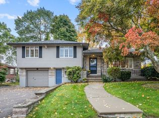 17 Mossdale Rd, Jamaica Plain, MA 02130