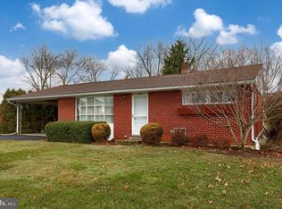 623 Donegal Springs Rd, Mount Joy, PA 17552