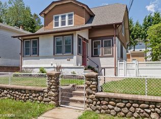 15 N 15th St, Hawthorne, NJ