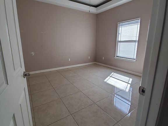3rd image of 3104 Regal Dr APT A