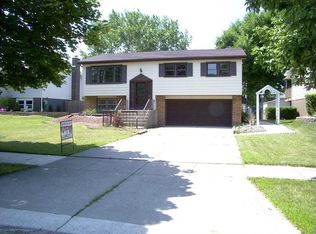 846 Tyler Ave, Dyer, IN