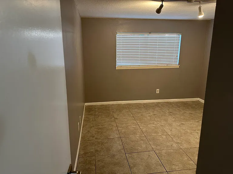 6315 Newtown Cir #15A1 — Photo 11