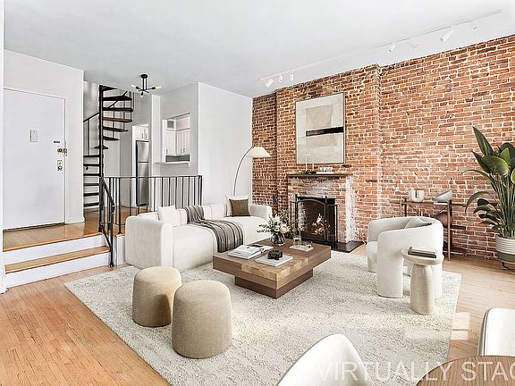 2nd image of 121 W 77th St #5