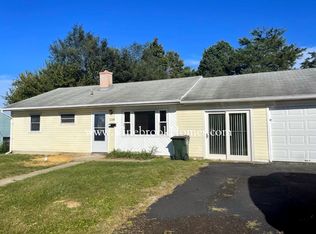 1148 S Maple Ave, Fairborn, OH 45324