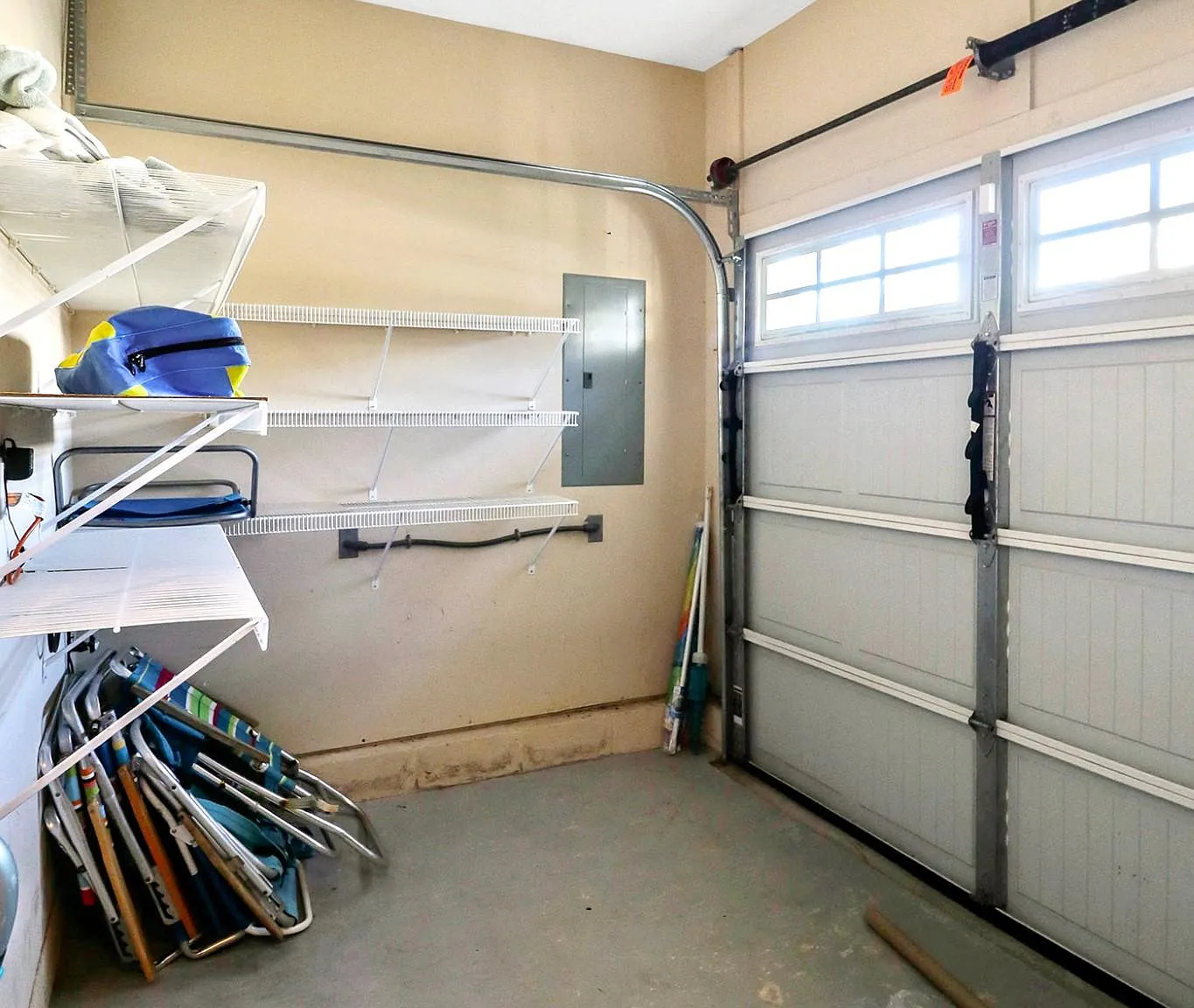 3 bed, 2.5 bath, 1552 sqft, $3,700 — Photo 3