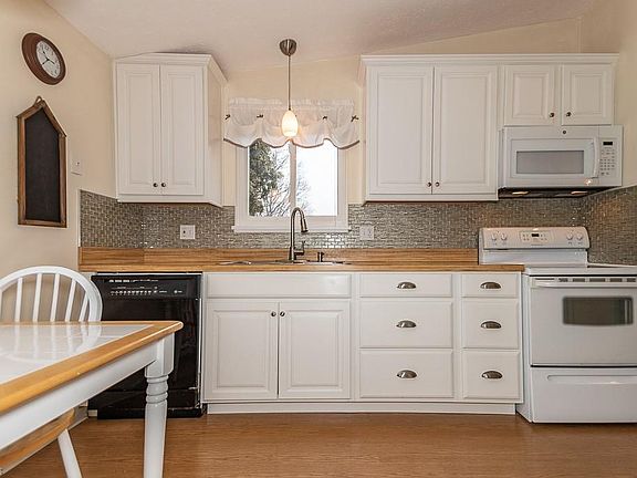 5th image of 5635 Dolphin St