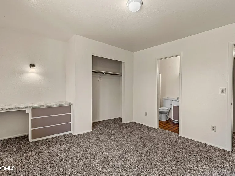 114 E Paseo Del Rio — Photo 13