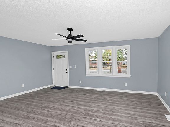 4th image of 3001 Truman St