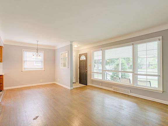 3rd image of 4708 Woodland Ave