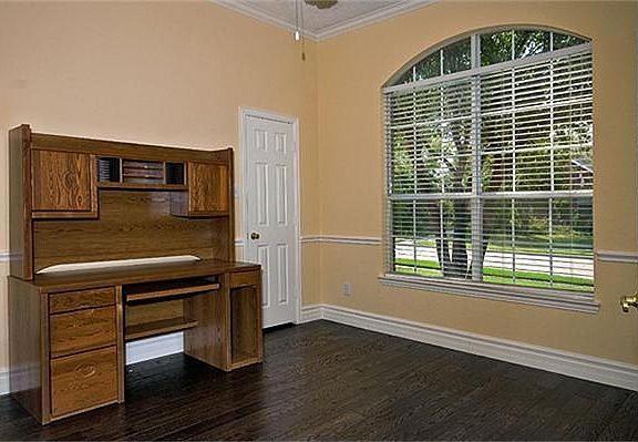 4th image of 1816 Angel Falls Dr