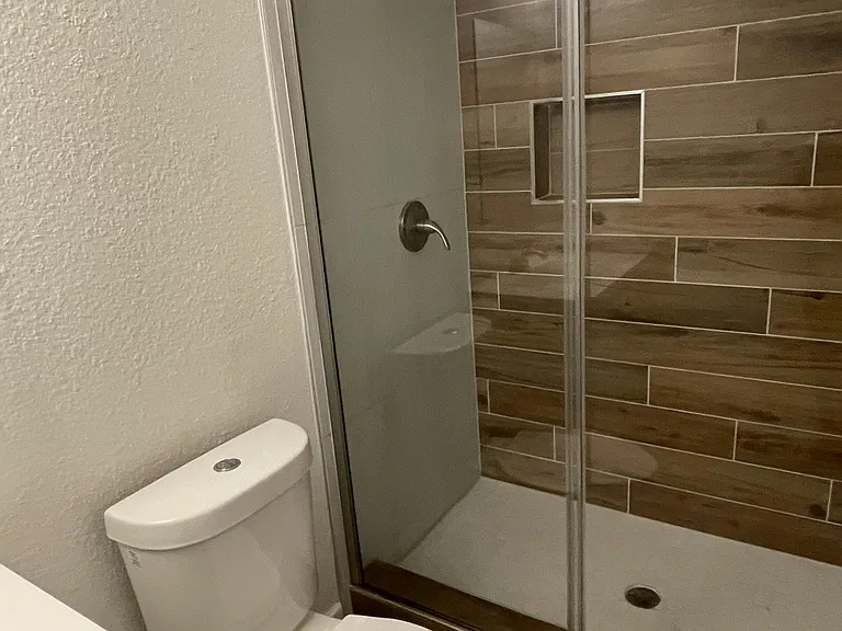 824 W Romo Jones St — Photo 9