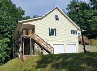 95 Tessentee Ln, Franklin, NC 28734