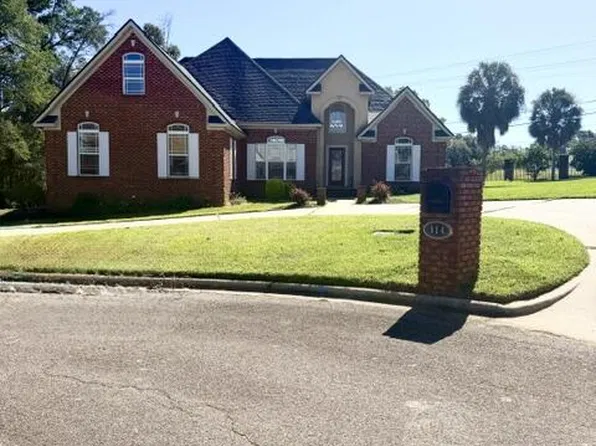 114 Gloster Ct, Dothan, AL 36303