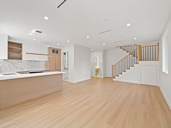 2nd image of 6726 Francis Rd
