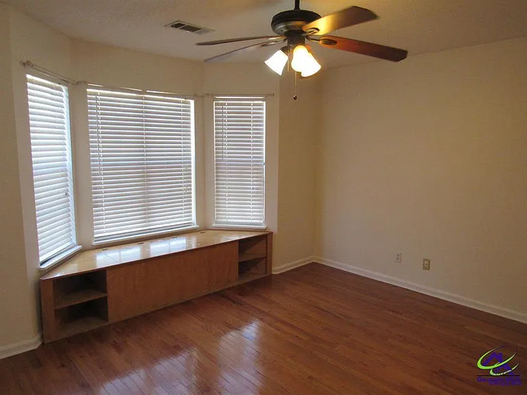 100 Sunchase Ct — Photo 10