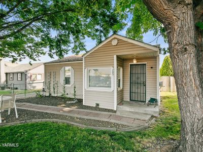 205 E Park Ave, Moxee, WA, 98936