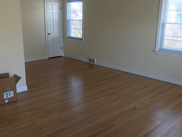 8060 Elmwood St — Photo 6