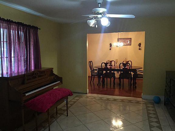 4th image of 12818 Linda St