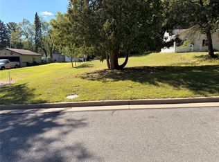 1022 Essex Street, Eau Claire, WI 54703