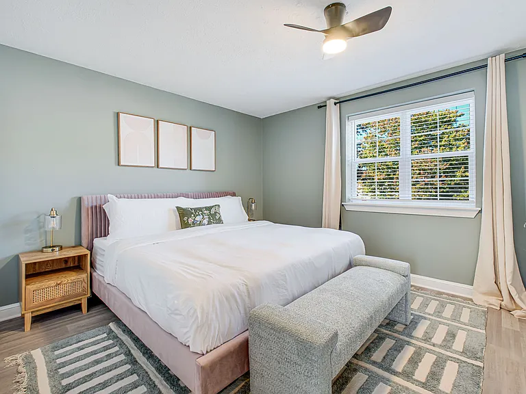3107 Montrose Ave — Photo 21